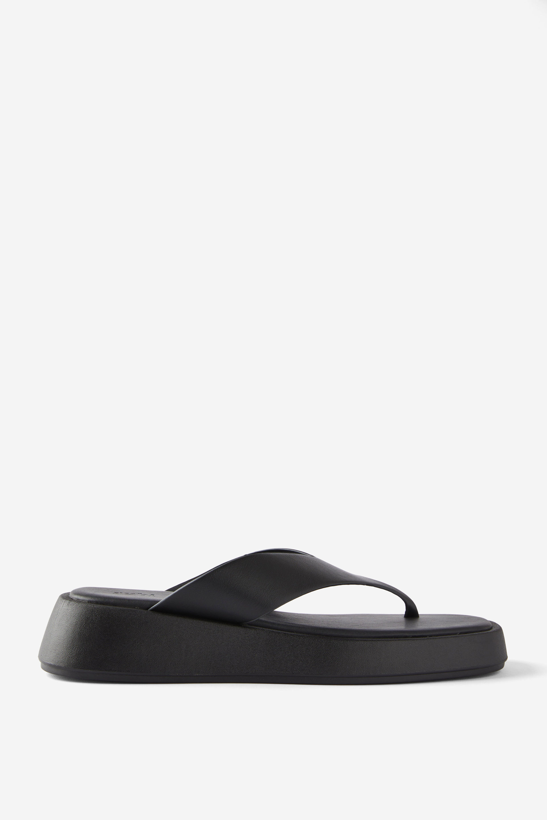 9494-byron-flatform-sandal-black-1.jpg