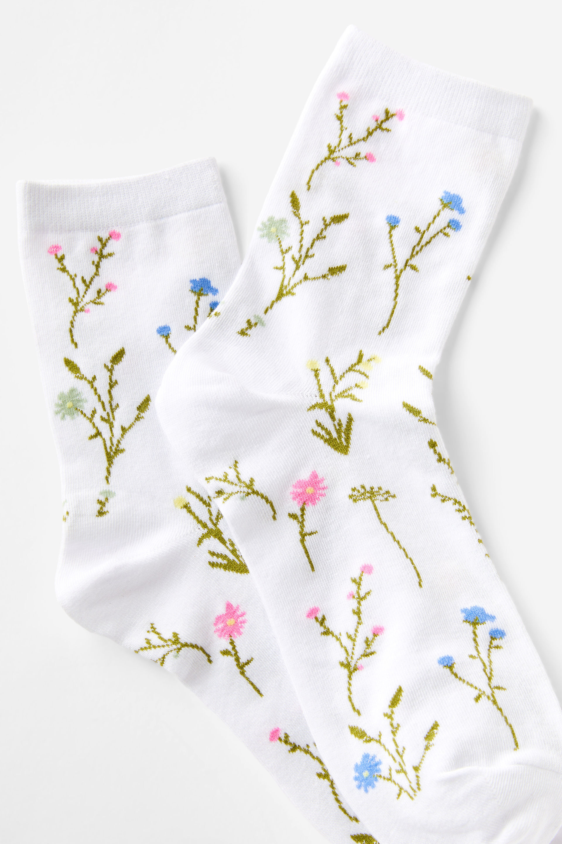 9502-floral-crew-sock-white-1.jpg