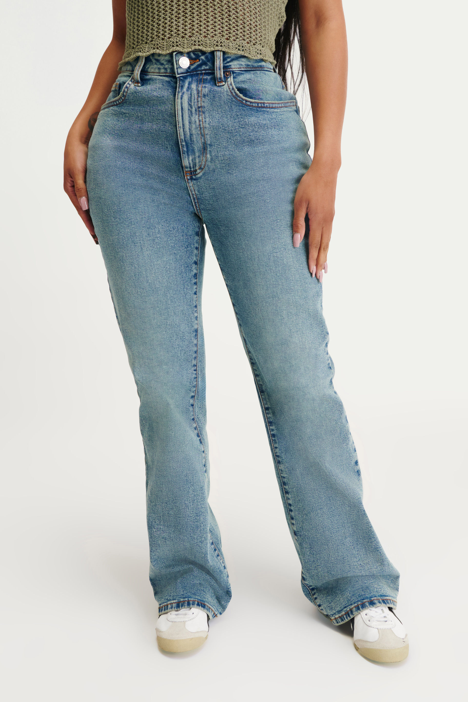 957-curvy-flare-jean-mia-blue-1.jpg