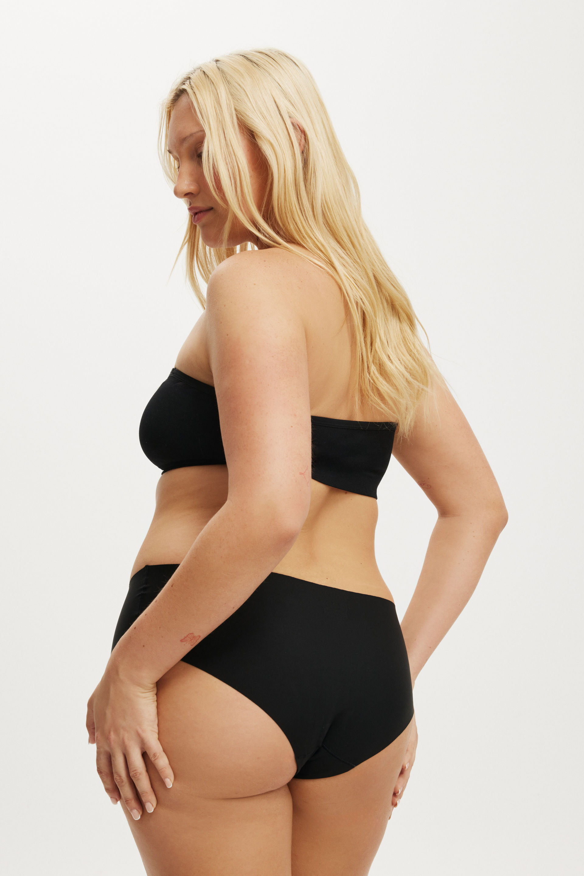 9687-the-invisible-boyleg-brief-r-black-1.jpg